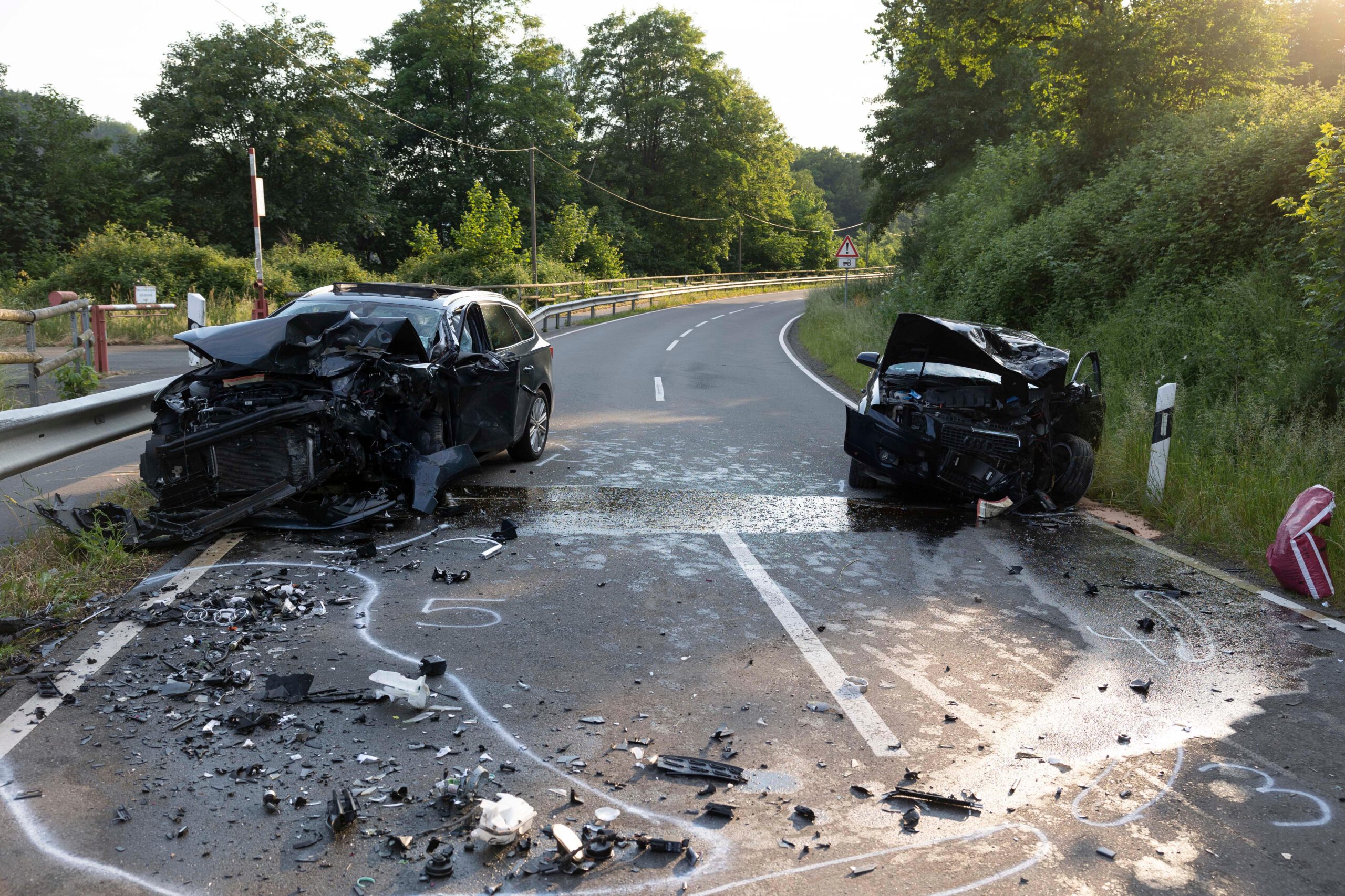 Verkehrsunfall und Wasserrettung