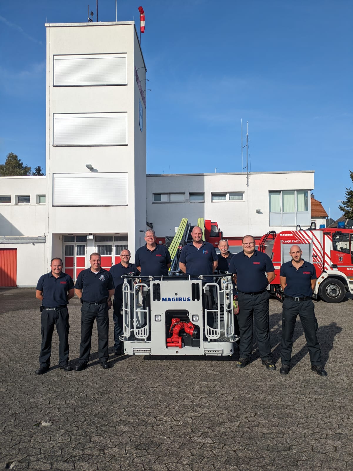 Sechs neue Drehleitermaschinisten für die Attendorner Feuerwehr