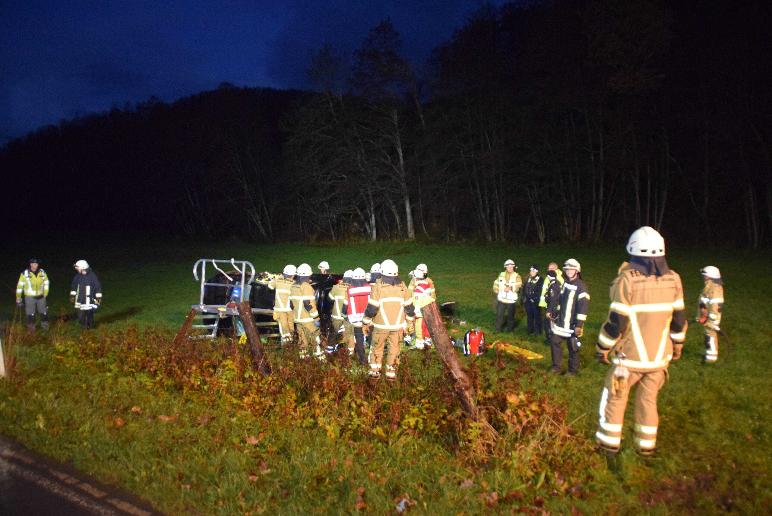 Zwei Verkehrsunfälle beschäftigen Attendorner Feuerwehr