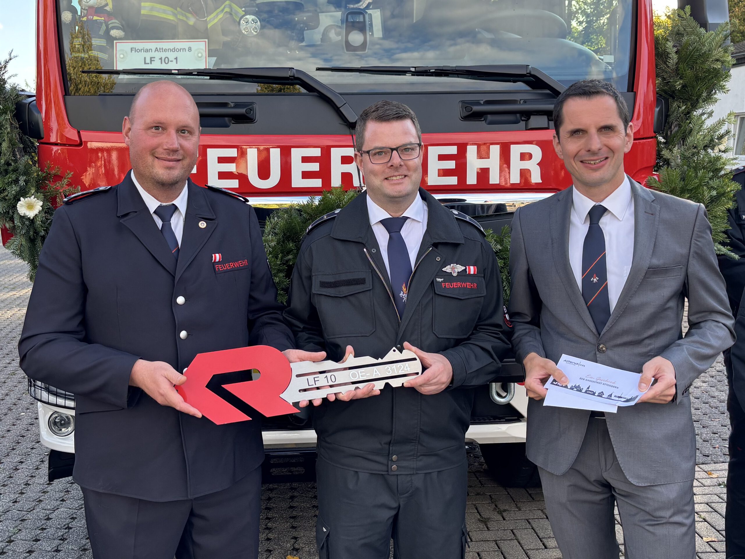 Jubiläum und Fahrzeugweihe in Windhausen